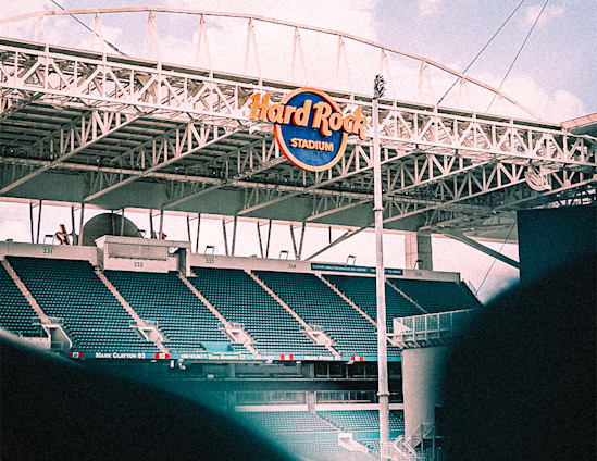 Miami GP race page - the race carousel